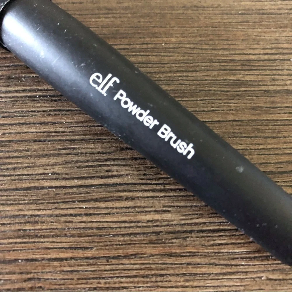 ELF Make-up Brush: Powder Brush
